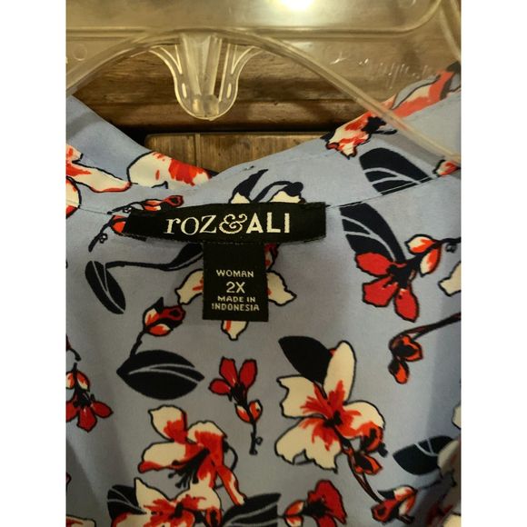 WOMEN'S PLUS SIZE TOP 2X - Picture 4 of 4